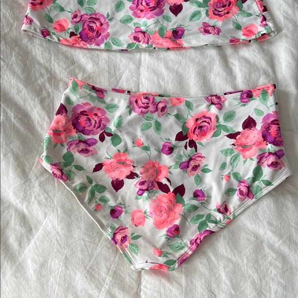 Betsy Johnson Prisoner of Love High Waste Two Piece Underwire Tankini - Picture 5 of 9